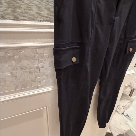 LP large petite Halara DayStretch High Waisted Skinny Cargo Pants black stretchy - Picture 5 of 17